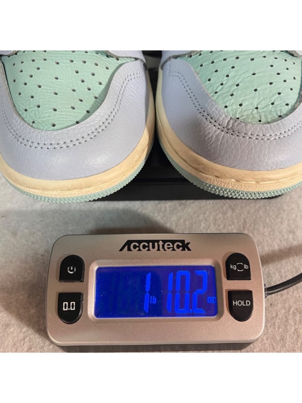 Nike Air Jordan 1 Retro High OG Sneakers Womens Shoes 8 Ice Blue & Mint Green - Picture 14 of 14